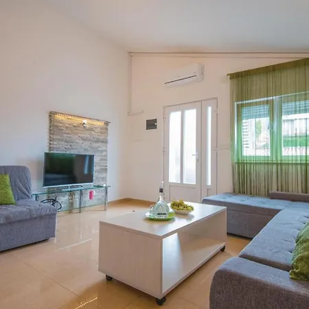 Apartment Stunning In With Wifi *