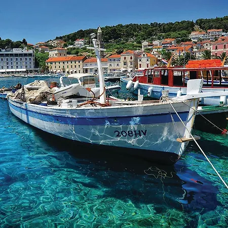 Apartment Stunning In With Wifi Stari Grad (Hvar)