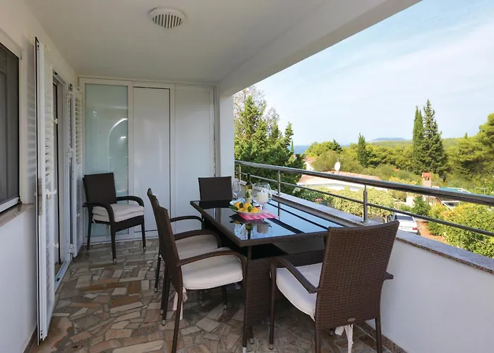 Apartamento One-bedroom In Stari Grad (Hvar)